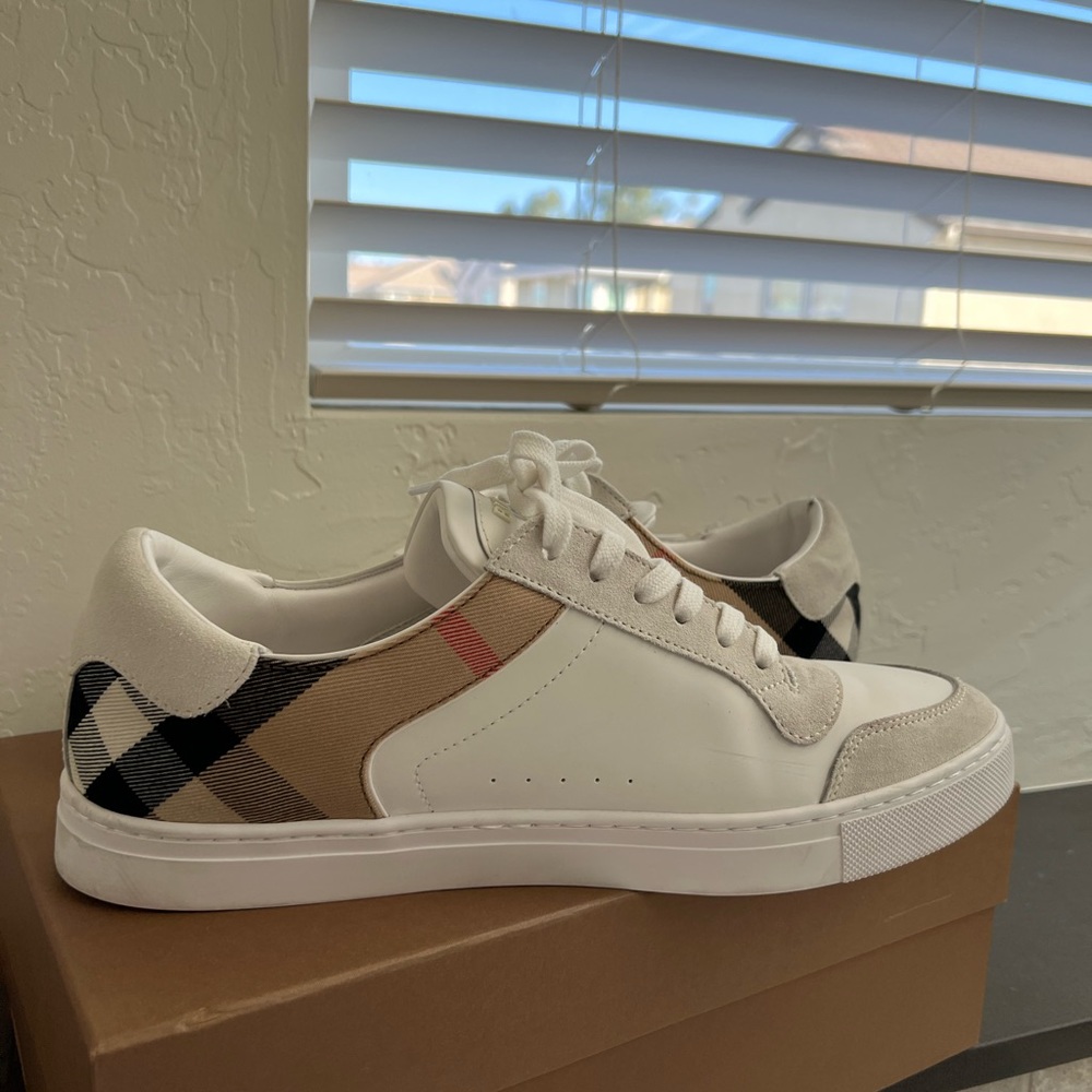Men's White Plaid Accent Leather Sneakers